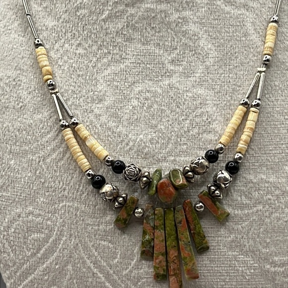 Vintage Korea Silver Tone Necklace 17' Liquid Beads and Jade Boho  Western - Picture 7 of 12